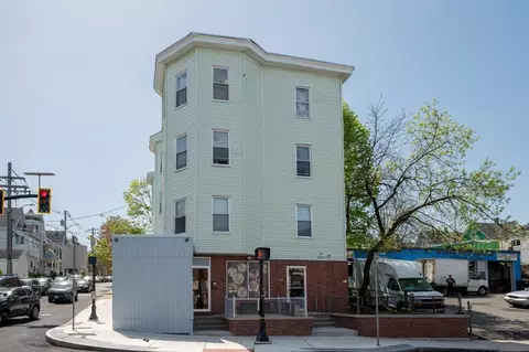412-414 Ferry St, Everett, MA 02149 photo 3