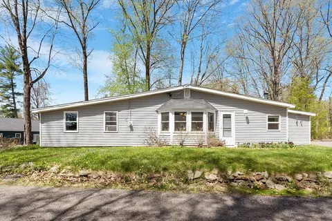 439 Townsend Harbor Rd, Lunenburg, MA 01462