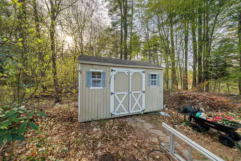 Exterior - 192 Plain St, Hanover, MA 02339 photo 7 of 7