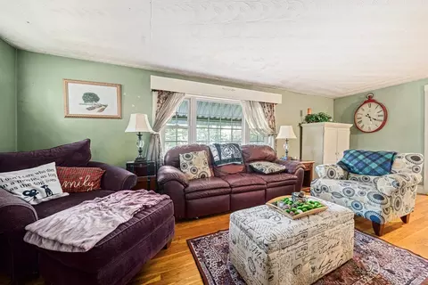 Living - 192 Plain St, Hanover, MA 02339 photo 3 of 3