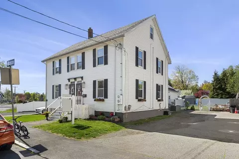 77 Pleasant St #77, North Andover, MA 01845