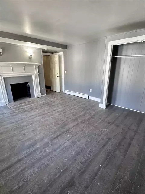 128 Mill St, Springfield, MA 01108 photo 7