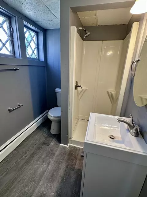 128 Mill St, Springfield, MA 01108 photo 8