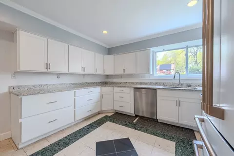 Kitchen - 18 Ellis Dr, Worcester, MA 01609 photo 3 of 4