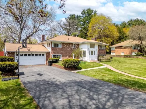 Exterior - 18 Ellis Dr, Worcester, MA 01609 photo 3 of 8