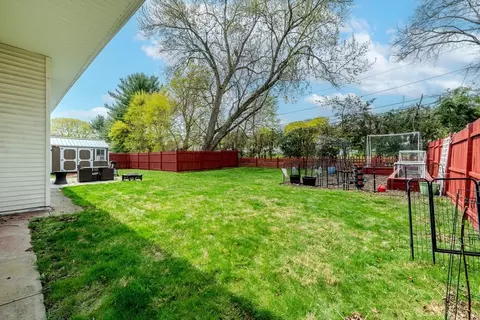 Exterior - 18 Ellis Dr, Worcester, MA 01609 photo 6 of 8