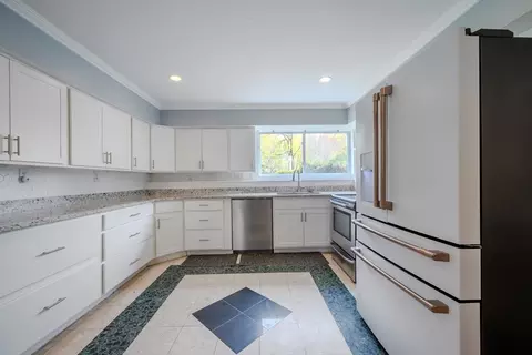 Kitchen - 18 Ellis Dr, Worcester, MA 01609 photo 1 of 4