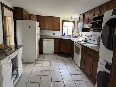 Kitchen - 47 Claverack Rd, Whately, MA 01093 photo 4 of 4
