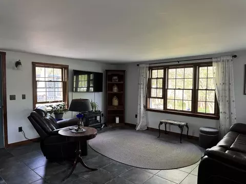 Living - 47 Claverack Rd, Whately, MA 01093 photo 1 of 5
