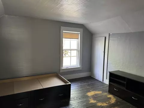 Bedroom - 47 Claverack Rd, Whately, MA 01093 photo 6 of 7