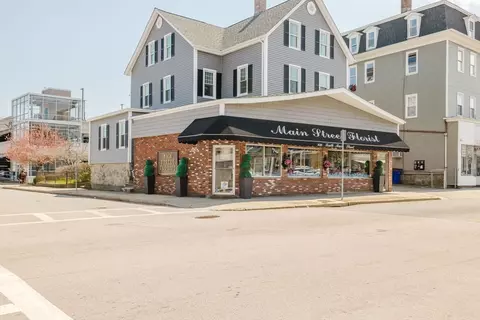 940 S Main St, Fall River, MA 02724