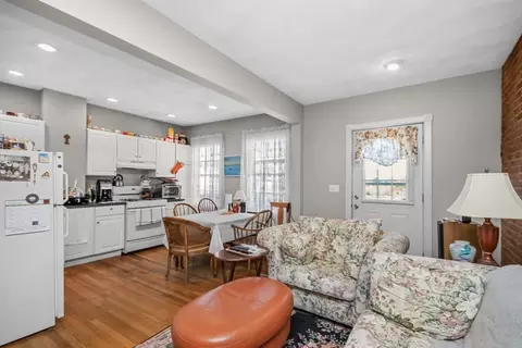 508 E 3rd St, Boston, MA 02127 photo 21