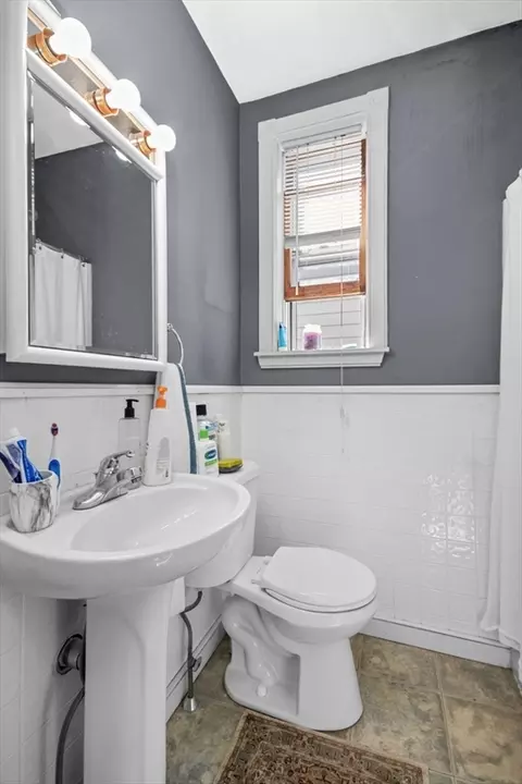 508 E 3rd St, Boston, MA 02127 photo 24