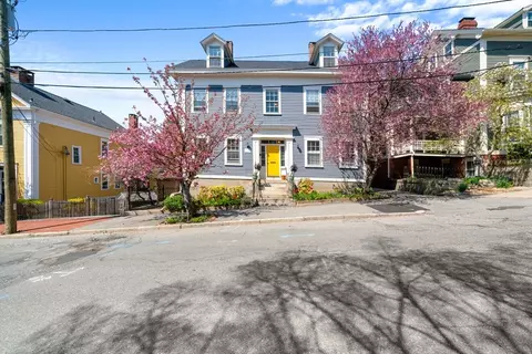 22 Halsey St #4, Providence, RI 02906