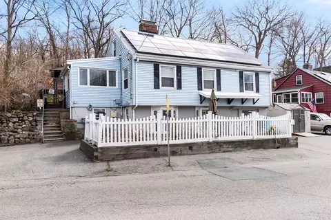 159 Jenness, Lynn, MA 01904