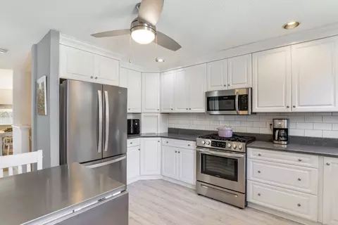 4 Riverview Ave #G, Mashpee, MA 02649 photo 6