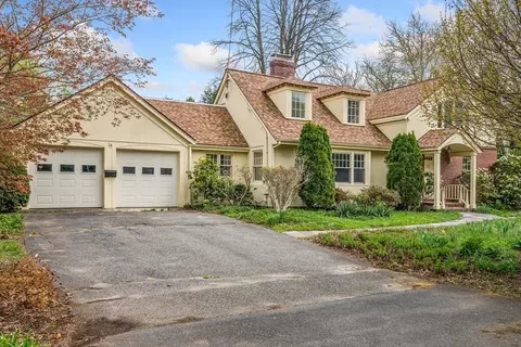 14 Somerset Rd, Lexington, MA 02420