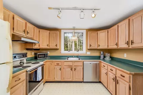 Kitchen - 70 Ambleside Dr, Falmouth, MA 02540 photo 1 of 5