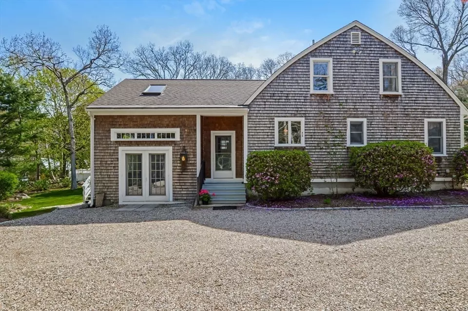 Exterior - 70 Ambleside Dr, Falmouth, MA 02540 photo 3 of 9