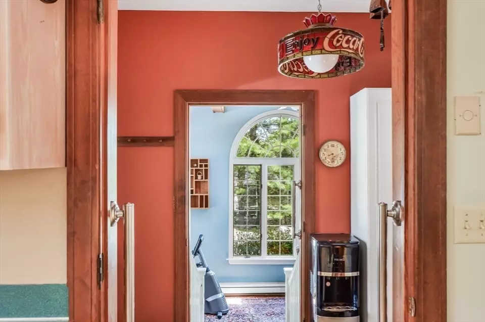 Entry Way - 70 Ambleside Dr, Falmouth, MA 02540 photo 2 of 6