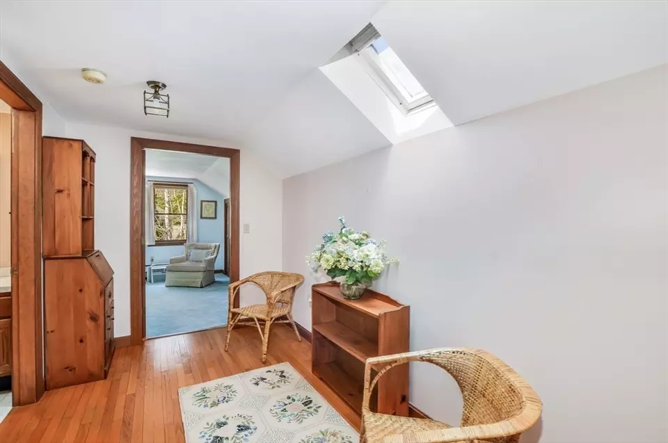Entry Way - 70 Ambleside Dr, Falmouth, MA 02540 photo 5 of 6