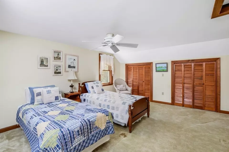 Bedroom - 70 Ambleside Dr, Falmouth, MA 02540 photo 4 of 6
