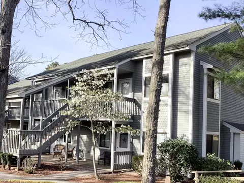 73 Eaton Ln #73, Brewster, MA 02631