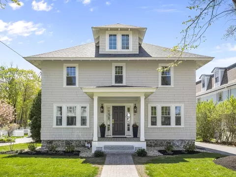 87 Chestnut St, Andover, MA 01810