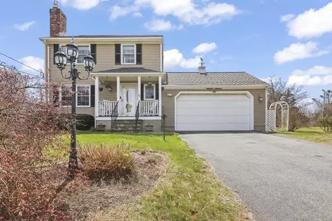 36 Town Neck Rd, Sandwich, MA 02563