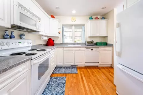 69 Regatta Dr, Mashpee, MA 02649 photo 12