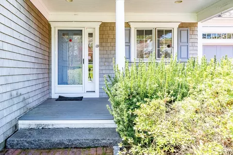 69 Regatta Dr, Mashpee, MA 02649 photo 4
