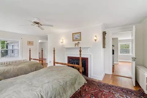 Bedroom - 42 Wethersfield St, Rowley, MA 01969 photo 4 of 6