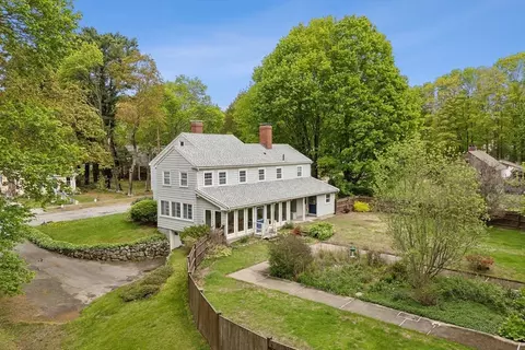 Exterior - 42 Wethersfield St, Rowley, MA 01969 photo 4 of 7