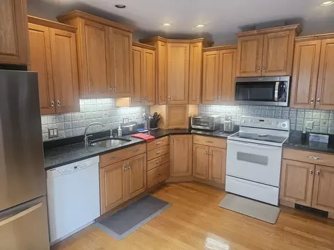 26 Montrose St, Everett, MA 02149 photo 7