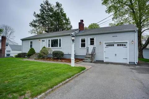 18 Lodge Rd, Natick, MA 01760