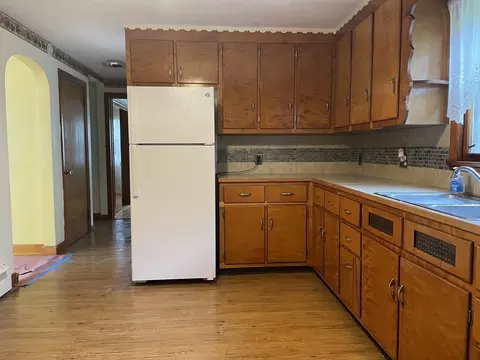 701 Parker St, Springfield, MA 01129 photo 3