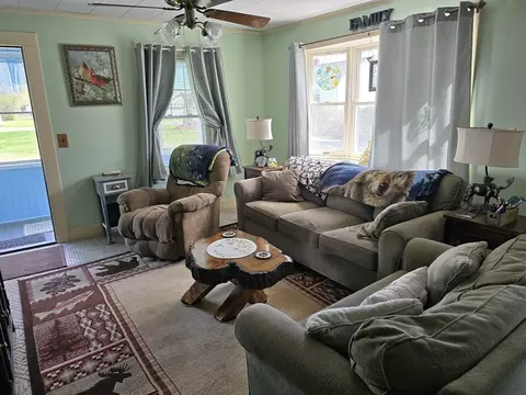 4 Chester Ave, Ware, MA 01082 photo 11