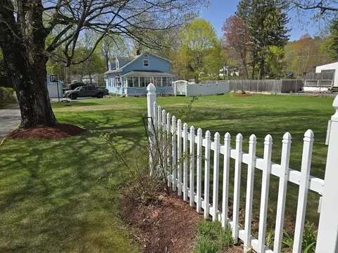 4 Chester Ave, Ware, MA 01082