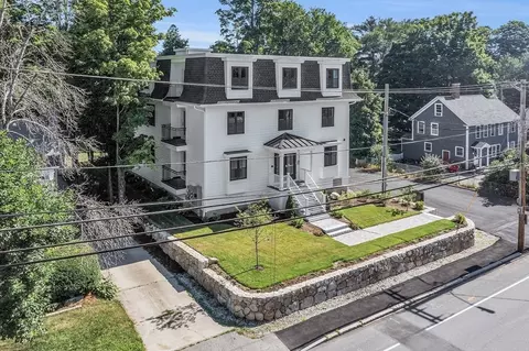 50 Main St #302, Pepperell, MA 01463