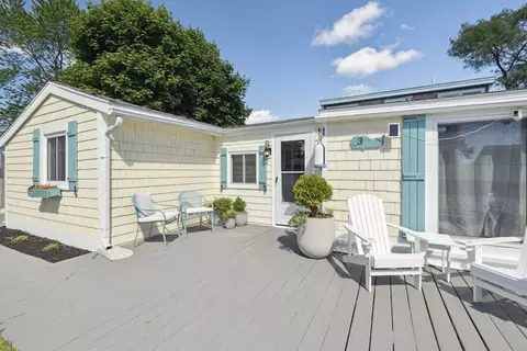3 Riverside Dr, Newbury, MA 01951