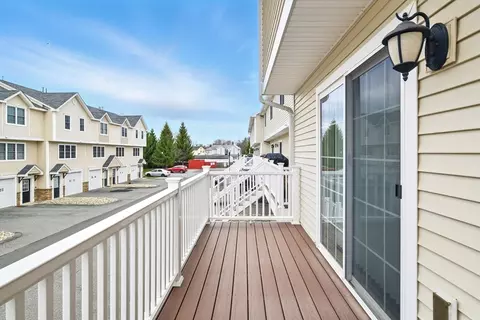 32 Regency Ct #13, Chicopee, MA 01020 photo 31