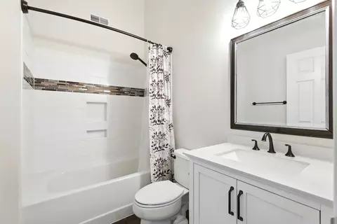 32 Regency Ct #13, Chicopee, MA 01020 photo 21