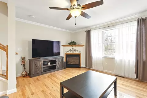 32 Regency Ct #13, Chicopee, MA 01020 photo 13