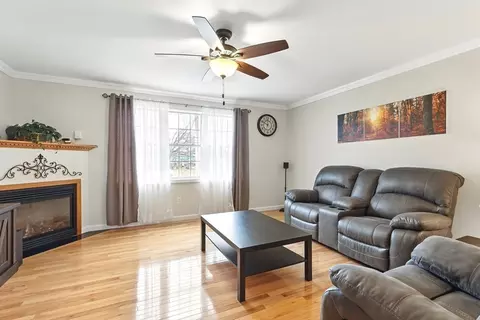 32 Regency Ct #13, Chicopee, MA 01020 photo 12