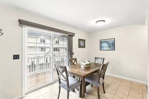 32 Regency Ct #13, Chicopee, MA 01020 photo 9