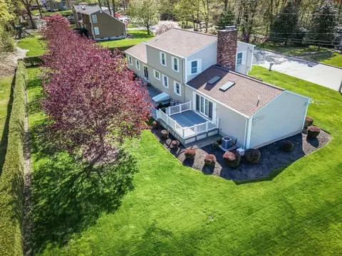 227 N Ogden St, Fall River, MA 02723 photo 4