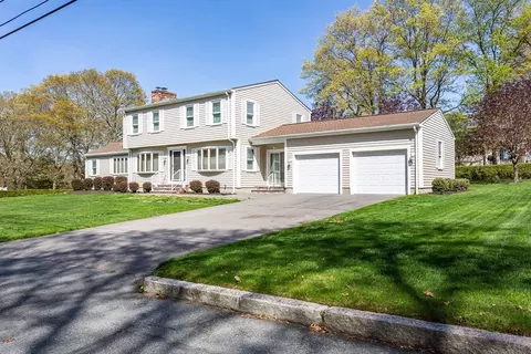 227 N Ogden St, Fall River, MA 02723 photo 2