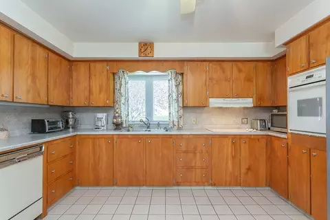 227 N Ogden St, Fall River, MA 02723 photo 19