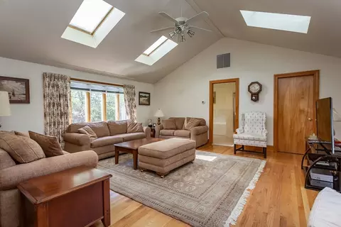 227 N Ogden St, Fall River, MA 02723 photo 10