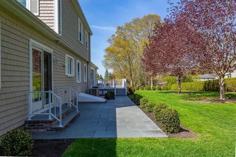 227 N Ogden St, Fall River, MA 02723 photo 8